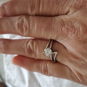 Stainless steel‎ ring